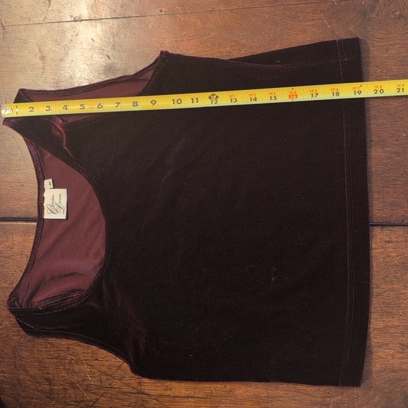 Velvet Tank Top - Picture 3 of 4